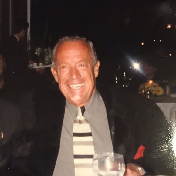 Hi I’m Wendy. 🐴🐶🐱👜👠💍👕👖👚 - Picture 5 of 12